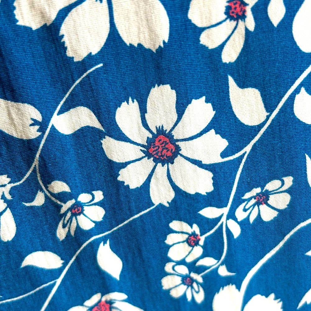 Hawaiian Floral Men’s Collar Button Down